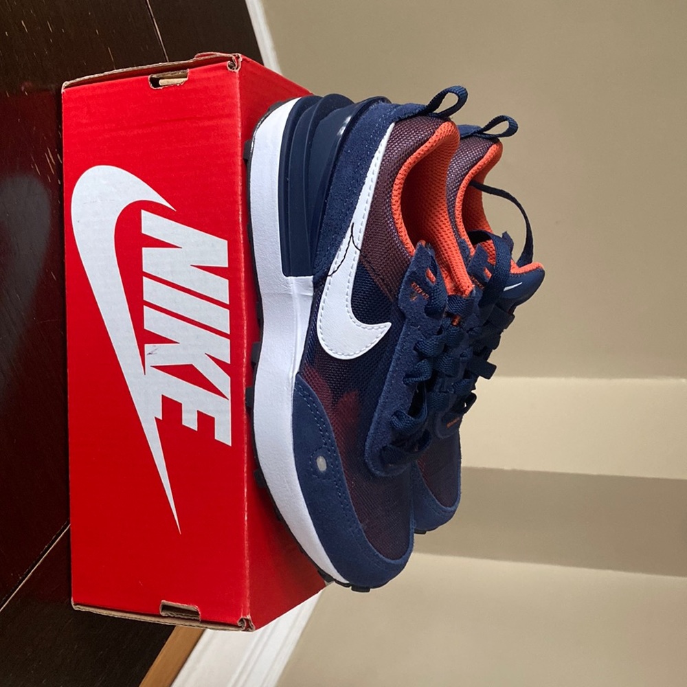 Toddler Nike sneakers
